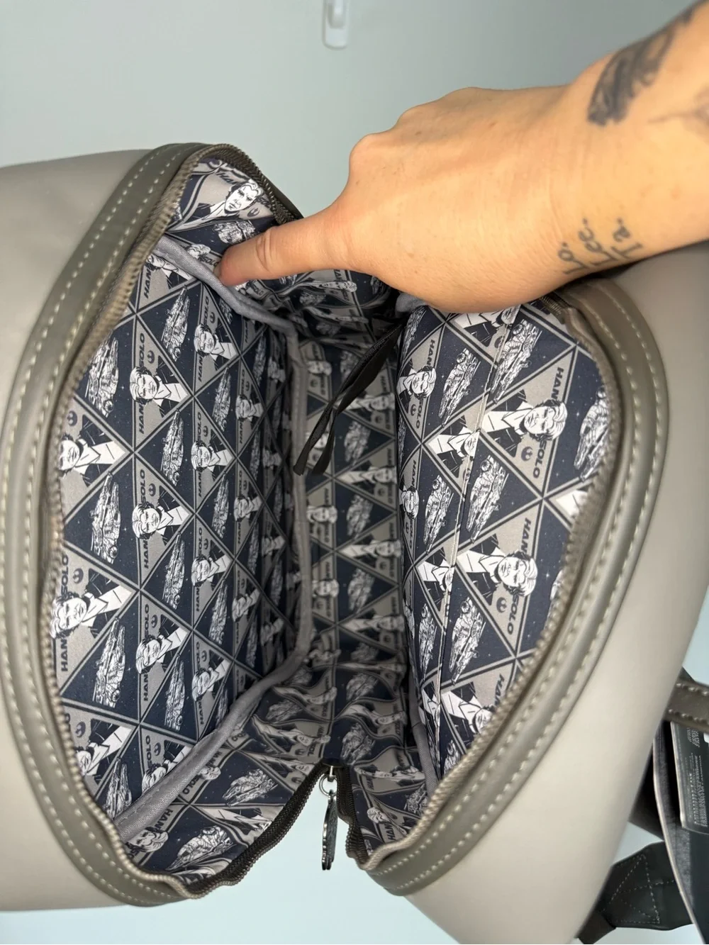 BNWT Star Wars: Return Of The Jedi Han Solo in Carbonite Mini Backpack